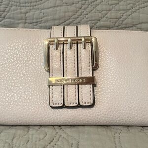 Michael Kors Cream Leather wallet